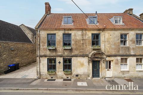 3 bedroom terraced house for sale, High Street, Chippenham SN14