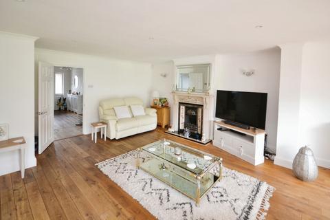 248a Southend Road, Stanford-le-hope, SS17 7AG