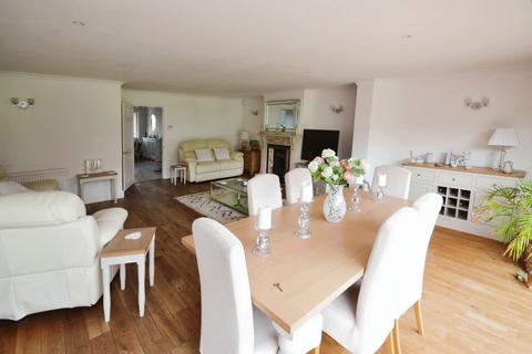 248a Southend Road, Stanford-le-hope, SS17 7AG