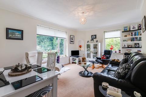 2 bedroom flat for sale, Bolling Road, Ilkley, West Yorkshire, LS29