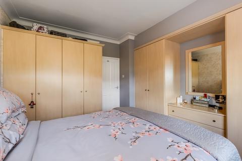 4, Wheatley Court Bolling Road, Ilkley, LS29 8QD