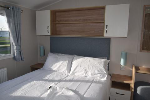 2 bedroom static caravan for sale, Sand le Mere Holiday Park