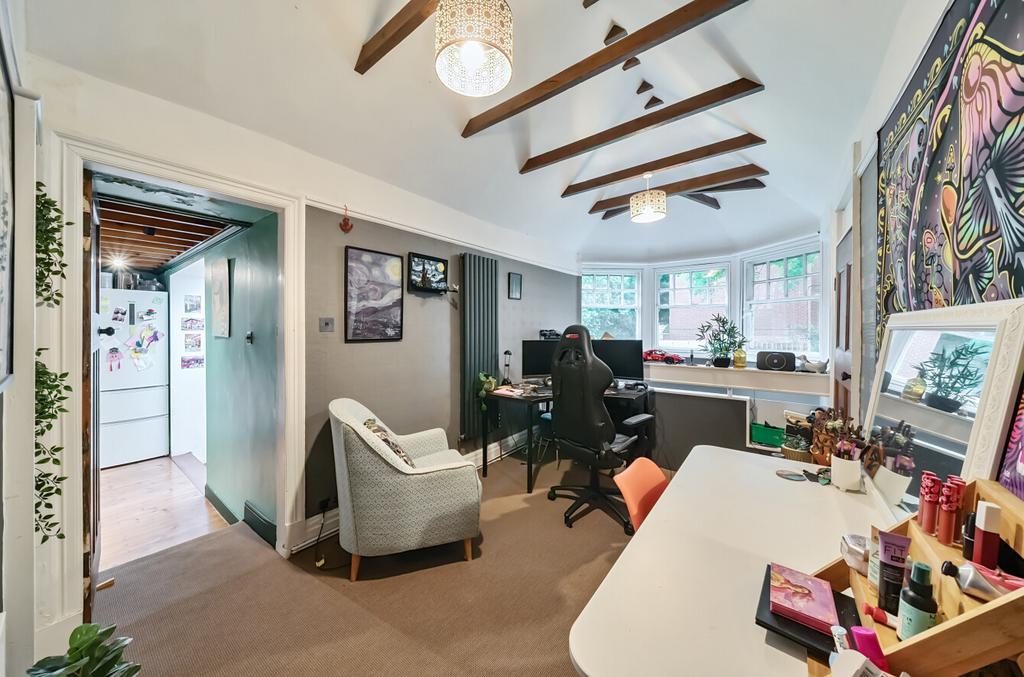 Bedroom 1/Office