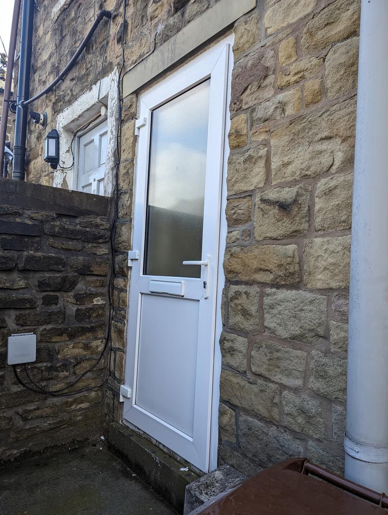 Albert Road, Barnoldswick BB18 1 bed flat to rent £450 pcm (£104 pw)