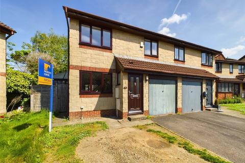 10 Essex Close, Churchdown, Gloucester, GL3 1NZ