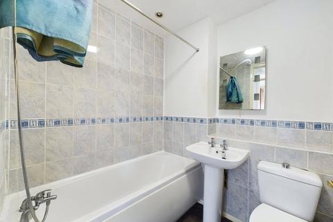 10 Essex Close, Churchdown, Gloucester, GL3 1NZ