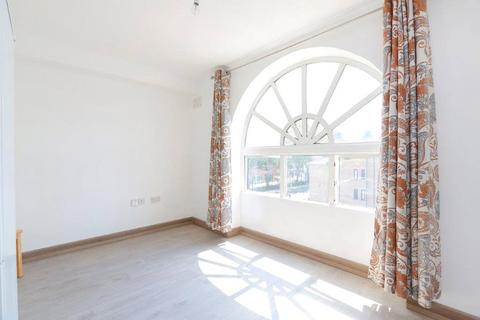 Studio for sale, Upton Lane, London