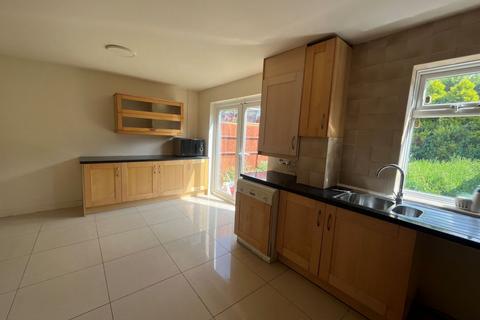 3 bedroom terraced house to rent, Hangerfield Court, Lings, Northampton NN3 8LL