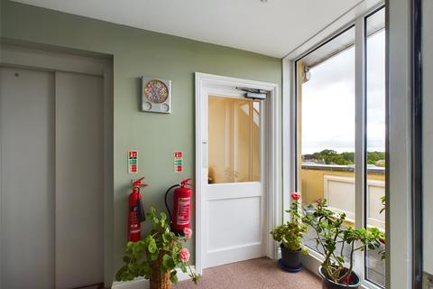 2 bedroom flat for sale, Yelverton, Devon