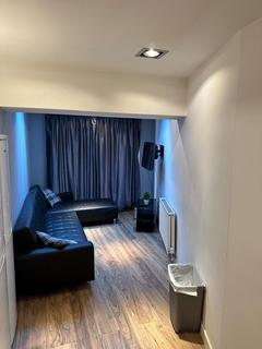 6 bedroom terraced house to rent, 19 Whitegate Road, Huddersfield, HD4