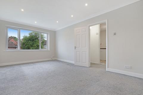 81c Russell Road, Buckhurst Hill, IG9 5QF