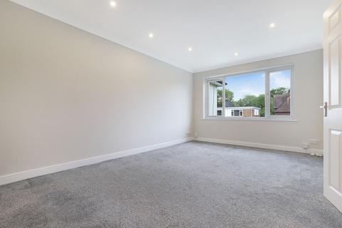 81c Russell Road, Buckhurst Hill, IG9 5QF