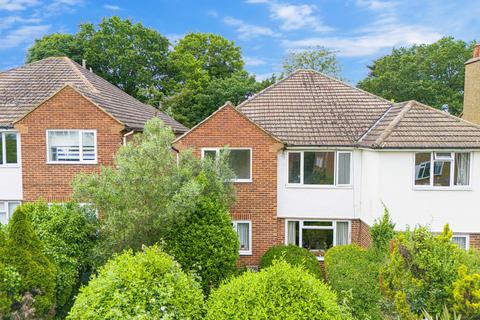 81c Russell Road, Buckhurst Hill, IG9 5QF