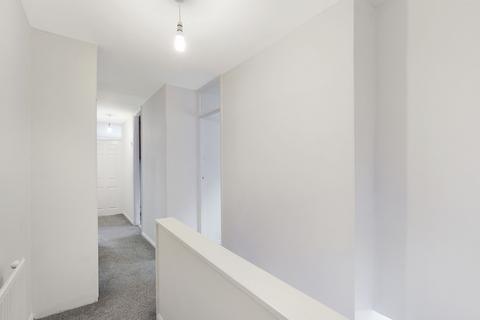 81c Russell Road, Buckhurst Hill, IG9 5QF