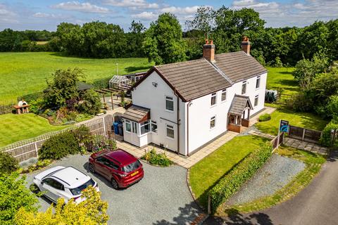 4 bedroom detached house for sale, Widnes, Widnes WA8