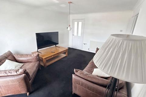 2 bedroom flat for sale, Lyndhurst Road, North Seaton, Ashington, Northumberland, NE63 9SS