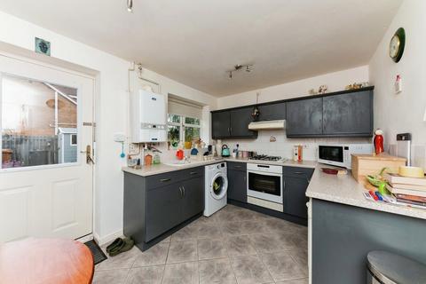 39 Buckingham Grove, Scartho Top, Grimsby, DN33 3RR