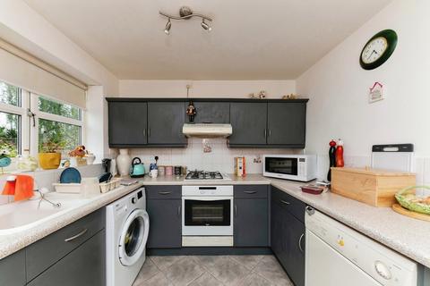 39 Buckingham Grove, Scartho Top, Grimsby, DN33 3RR