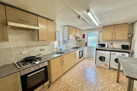 1 bedroom flat to rent, 16 Langham Road, Tottenham