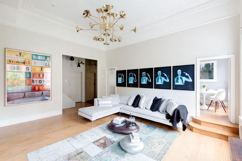 3 bedroom flat for sale, Old Brompton Road, South Kensington, London