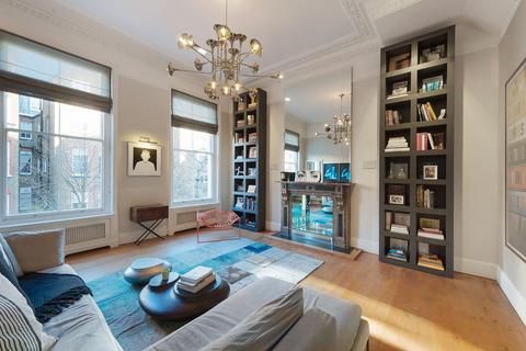 3 bedroom flat for sale, Old Brompton Road, South Kensington, London