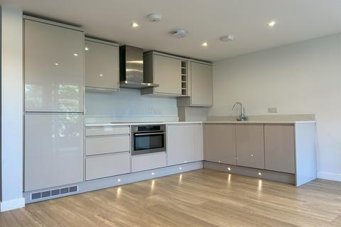 2, Liston House Cromwell Gardens, Marlow, SL7 1BY