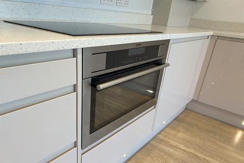 2, Liston House Cromwell Gardens, Marlow, SL7 1BY