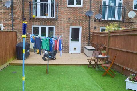 4 bedroom terraced house for sale, Stirling Close, Sidcup DA14