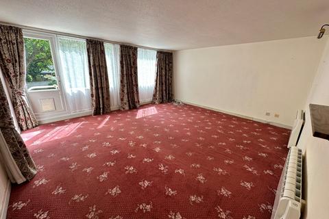 3 bedroom apartment for sale, Athlone Square, Windsor, Berkshire, SL4