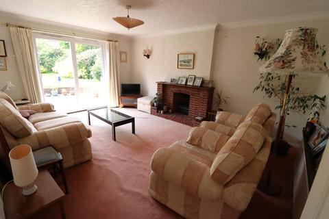 3 bedroom chalet for sale, Victoria Road, Rayleigh, SS6