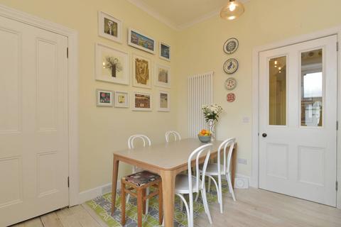 5 Ryehill Place, Edinburgh, EH6 8EP