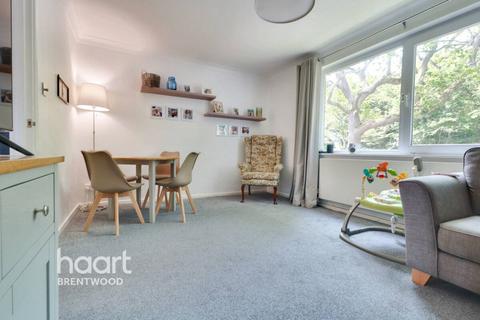 2 bedroom flat for sale, Ongar Road, BRENTWOOD