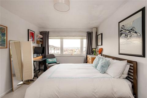 4 bedroom terraced house for sale, Wandsworth Common, London, SW18