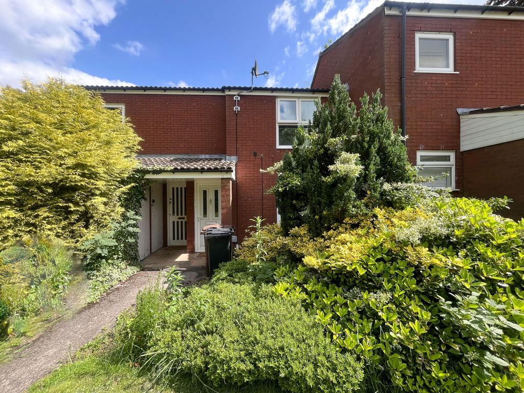 Mickleton Road, Solihull B92 2 bed flat for sale £157,000