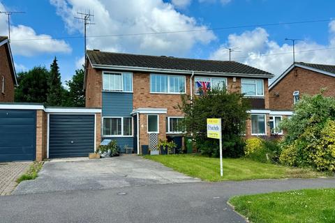 4 bedroom semi-detached house for sale, Coppice Mead, Stotfold, Hitchin, SG5