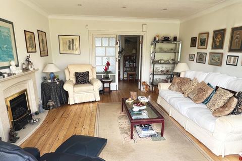 2 bedroom ground floor maisonette for sale, Riverside Drive, Staines-upon-Thames, Surrey, TW18