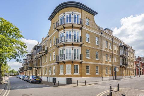 2 bedroom apartment for sale, The Waterfront, Windsor, Berkshire