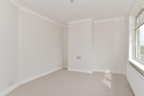 3 bedroom end of terrace house for sale, Lower Road, Faversham, Kent