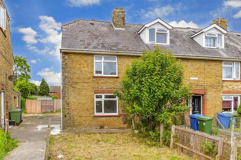 3 bedroom end of terrace house for sale, Lower Road, Faversham, Kent