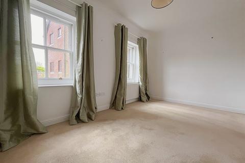 2 bedroom flat to rent, Fordingbridge