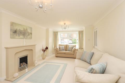 4 bedroom detached house for sale, Rectory Gardens, Sheffield S26