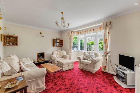 105 Foxgrove Road, Beckenham, BR3 5DA