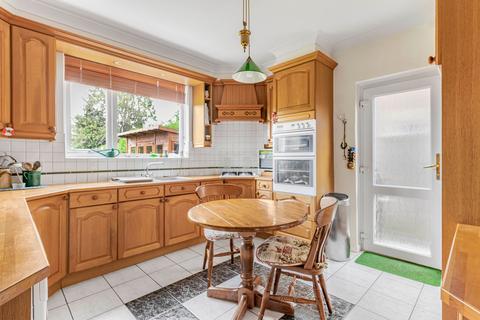 105 Foxgrove Road, Beckenham, BR3 5DA