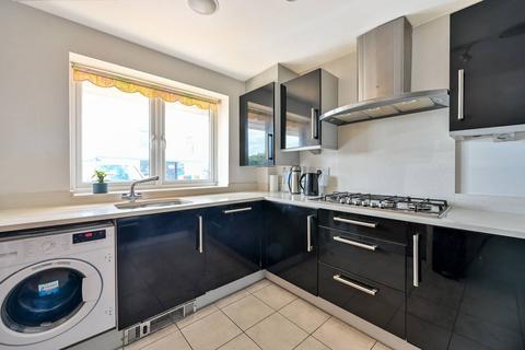 13 Meadowview Road, London, SW20 9AN
