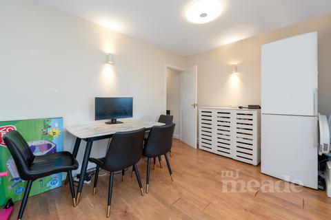 71 Russell Road, Chingford, London, E4 8HA