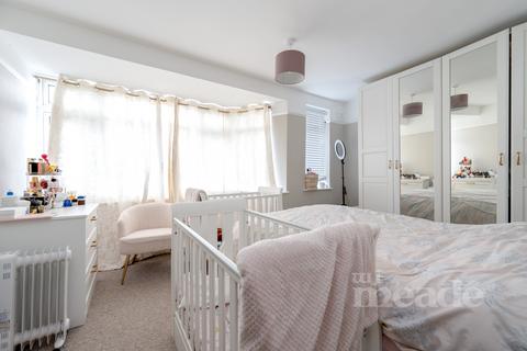 71 Russell Road, Chingford, London, E4 8HA