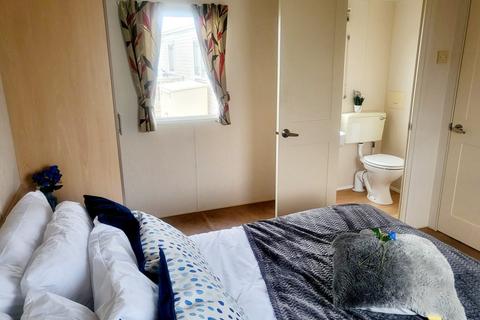 2 bedroom static caravan for sale, Suffolk Sands Holiday Park