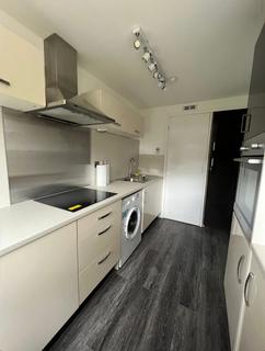 2 bedroom flat to rent, Dobbies Loan Place, Glasgow