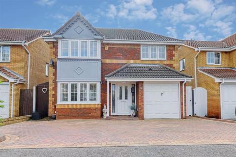 4 bedroom detached house for sale, Clacton on Sea CO16