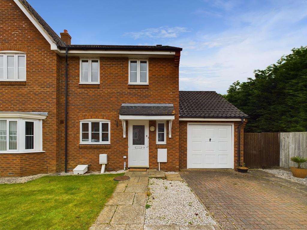 Turner Way, Downham Market PE38 3 bed semidetached house for sale £